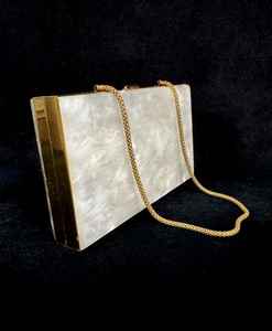 Elegante Bolso de Mano Tipo Clutch de Resina para Mujer con Diseño Único, Material Resistente y Patrones Coloridos - Product Image 2