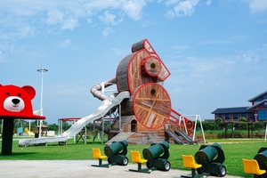 Équipement de jeu extérieur sur mesure pour grands projets de parcs écologiques, avec toboggan non standard - Product Image 3