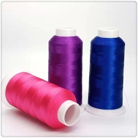Échantillons gratuits Fil à broder pour machine informatisée coloré 120d/2 100% polyester 4000yds à prix compétitif