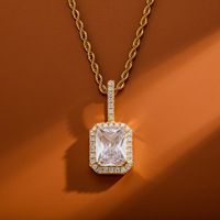 YYN 2026 Hip-hop YYN pour Nouveau pendentif carré en pierre précieuse solide, style 'Cold Wind', collier unisexe avec chaîne en cuivre