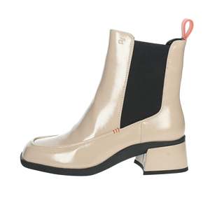 Bottines basses pour femme Manufacture D'Essai en cuir verni beige à talon bloc - Product Image 1