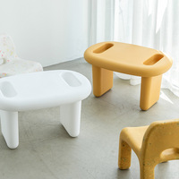 Ensemble table et chaises en plastique pour enfants JAYA, style minimaliste, mobilier de bureau pour enfants, idéal pour la maternelle, la salle de jeux, la crèche