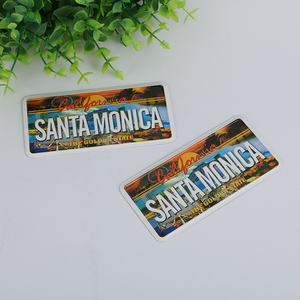 Placa de matrícula de arcoíris, Logo personalizado, cuatro agujeros - Product Image 2