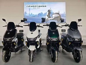 Moto <span class=keywords><strong>électrique</strong></span> à deux roues conçue en usine, apparence élégante, moteur puissant de 1500 W, scooter <span class=keywords><strong>électrique</strong></span> avec barre de protection - Product Image 6
