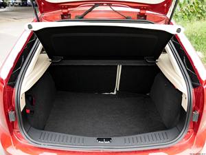 Ford <span class=keywords><strong>Focus</strong></span> Hatchback Classic 1.8L automatique, édition Fashion, voiture d'occasion, voiture économique, voiture abordable, <span class=keywords><strong>2012</strong></span> - Product Image 6