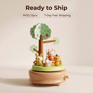 Boîte à musique en bois prête à être expédiée, mouvement Yunsheng, cadeau d'anniversaire ou <span class=keywords><strong>de</strong></span> Noël pour les enfants <span class=keywords><strong>de</strong></span> 5 à 10 ans, MOQ faible, 12 pièces - Product Image 4