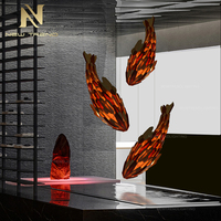 Lumière suspendue LED en forme de poisson en bois décorative d'intérieur pour hôtel, centre commercial, restaurant, vente chaude