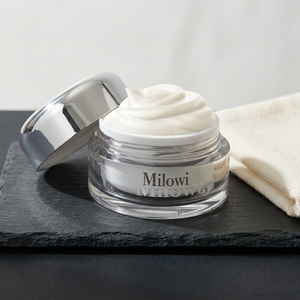 CREMA BLANQUEADORA MILOWI V2 MAGIC RADIANCE 50g Crema Antiarrugas de Aclarado Inmediato para una Piel Hidratada y Radiante - Product Image 1
