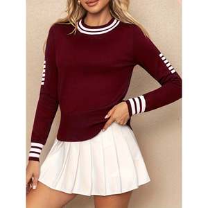 Pull à col rond rayé rose à manches longues avec ourlet côtelé pour femme - Product Image 5