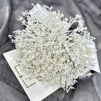 Bouquet fleurs babybreath fleurs colorées babybreathe pour mariage ou décoration de maison