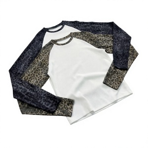 T-shirt vintage à manches raglan en coton gaufré à col rond unisexe - Product Image 2