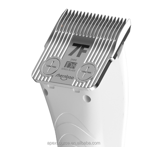 เครื่องตัดขนสัตว์ไฟฟ้าแบบมืออาชีพ ใช้แบตเตอรี่ ตัวเครื่องสแตนเลส ปลอดภัย รุ่น D ใบมีดเงียบพิเศษ สำหรับตัดแต่งขนสุนัข - Product Image 1