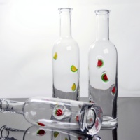 Bouteille en verre pivotante transparente et écologique avec long col et bec verseur pour le versement de liqueur, de jus ou de sirop - Capacité 401-500 ml
