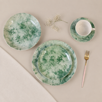 Service de table en céramique et grès à marque privée avec motif marbré vert, comprenant assiettes et bols, pour la maison et les marques OEM