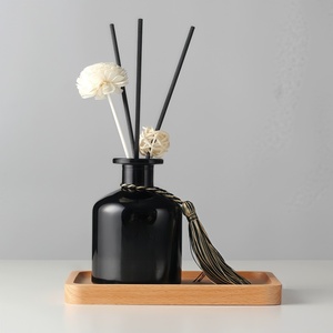 Juego de aceites difusores de caña de lujo, botella de vidrio decorativa de 150ml con palos, aromaterapia sin fuego para servicios de <span class=keywords><strong>Hotel</strong></span>, uso comercial - Product Image 3