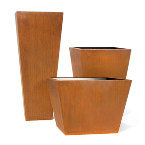 Jardinera de Interior de forma irregular hecha a mano con flor de metal oxidado minimalista con acabado resistente a la intemperie - Product Image 4