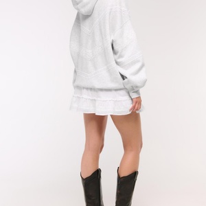 Haut décontracté surdimensionné pour femme avec cordon de serrage, logo imprimé et bordure en dentelle, style streetwear, personnalisable - Product Image 3