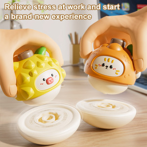 <span class=keywords><strong>Toupie</strong></span> éducative personnalisée en forme <span class=keywords><strong>de</strong></span> fruit, durable, motif <span class=keywords><strong>dessin</strong></span> <span class=keywords><strong>animé</strong></span>, pour enfants, jeu <span class=keywords><strong>de</strong></span> compétition, vente en gros - Product Image 3