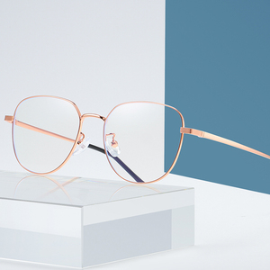 Monturas de Gafas de Diseño de Última Moda, Ligeras, con Bloqueo de Luz Azul, Monturas Vintage para Lectura, para Mujer - Product Image 1