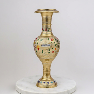 Vase décoratif artisanal en laiton avec travail traditionnel d'émail Meenakari floral - Product Image 1