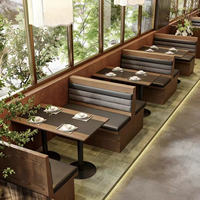 Ensemble de banquettes de restaurant en bois massif de style chinois moderne, durable et écologique, avec table et chaises pour usage commercial