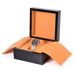 Индивидуальная черная глянцевая лакированная оранжевая деревянная коробка для часов с бархатной подушкой внутри