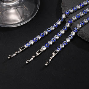 Pulseras de Moda con Baño de Platino y Piedra de Nacimiento Cristiana, Ajustables de Cobre, Lujo Ligero, con Mariposa de Zirconia Microincrustada de Colores - Product Image 3