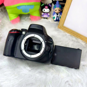 Cámara Nikon D5100 usada a buen precio, cámara réflex digital de formato APS-C de nivel básico - Product Image 1