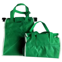 Sac fourre-tout personnalisé en toile non tissée avec bandoulière, design pliable, réutilisable, grande capacité pour les courses et les sacs à main