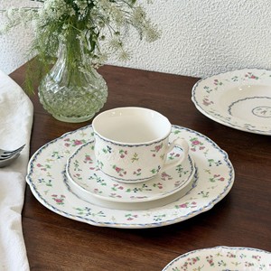 Assiette en porcelaine style français vintage, motif dentelle <span class=keywords><strong>de</strong></span> jardin <span class=keywords><strong>de</strong></span> <span class=keywords><strong>Versailles</strong></span>, pour thé <span class=keywords><strong>de</strong></span> l'après-midi et desserts, compatible micro-ondes - Product Image 4