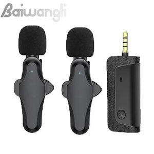 Micrófono de Solapa Inalámbrico K35 Pro HD con Condensador, Cancelación de Ruido, Luces LED, Conector de 3.5mm para Cámara y Transmisión en Vivo - Product Image 1