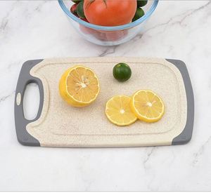 ชุดเขียงพลาสติก PP 3 ชิ้น ยี่ห้อ Private Label Kitchen สำหรับหั่นผลไม้และเนื้อสัตว์ พร้อมร่องสำหรับน้ำผลไม้ ทำจากฟางข้าวสาลี - Product Image 3