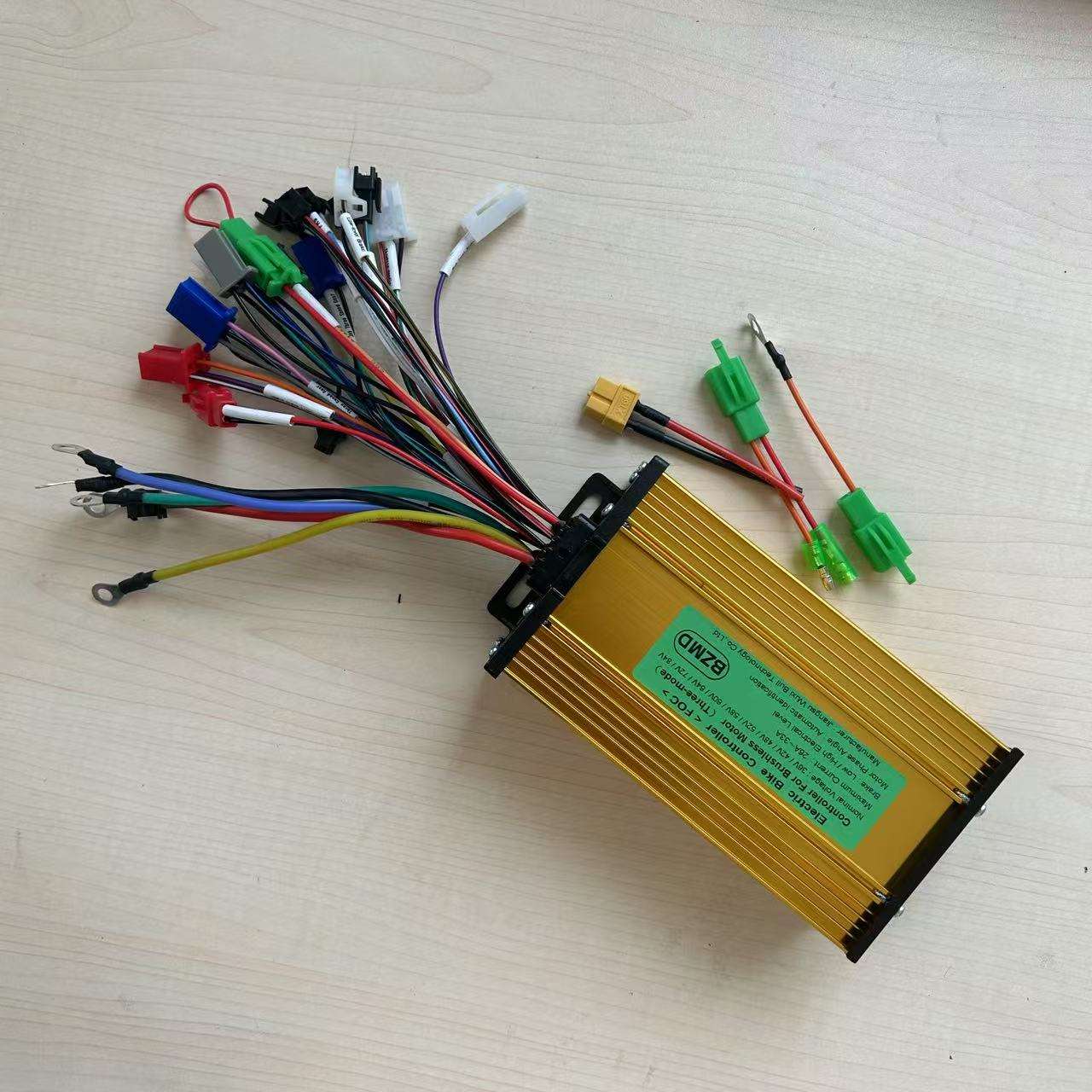 สีเหลือง