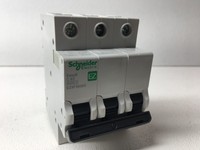 Disjoncteur EZ9F56363 3 pôles pour PLC