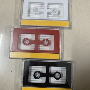 Coque de cassette VHS transparente multicolore vibrante, accessoires de stockage vidéo créatifs, collection d'accessoires multimédias rétro - Product Image 1
