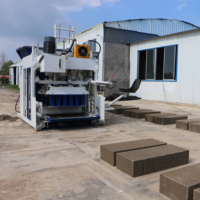 Nouvelle machine automatique de fabrication de blocs de béton creux et de briques FL10-15 avec PLC et moteur
