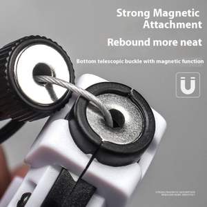 Llavero con Clip Retráctil y Resistente, Mosquetón Antipérdida para Camping, Pesca, Senderismo, Excursionismo y Caza - Product Image 2