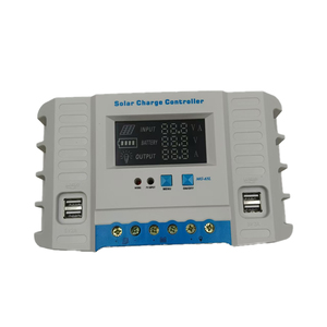 60A <span class=keywords><strong>50A</strong></span> 40A 30A 20A 10A <span class=keywords><strong>PWM</strong></span>ソーラー充電コントローラ12v/24v 4USB出力5V/2Aオフグリッドソーラー充電コントローラ - Product Image 1