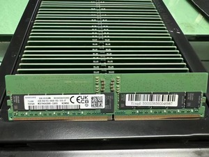 M321R4GA3BB6-CQK หน่วยความจำเซิร์ฟเวอร์32GB DDR5 4800MHz PC5-38400 ECC <span class=keywords><strong>RDIMM</strong></span> - Product Image 2