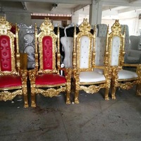Trône moderne blanc style Roi Lion, fauteuil artisanal en tissu de luxe pour mariages, salons, villas, événements, ateliers et sous-sols