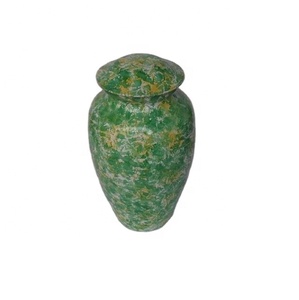 Tarro de urna con acabado pintado multicolor verde amarillo de alta calidad en latón fundido, urna de cremación, tarro contenedor conmemorativo - Product Image 1