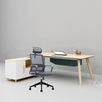 Chaise de bureau ergonomique pivotante en tissu maillé noir, confortable et abordable, avec roulettes, pour la vente