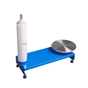 เครื่องพันฟิล์มยืดแบบพกพา Yunqingtech สำหรับพาเลทขนาดเล็ก เครื่องบรรจุภัณฑ์แบบม้วนฟิล์มพลาสติก - Product Image 1