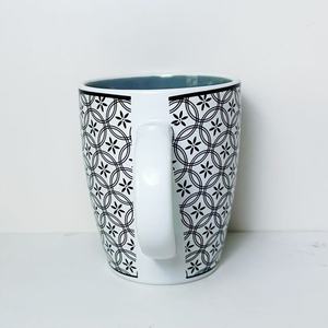 แก้วเซรามิคแบบกำหนดเองพร้อมหูจับ ลายขาวดำ สำหรับกาแฟ ชา  เครื่องดื่ม  ผลิตที่เมืองจื่อ  แบบแก้วเดี่ยว - Product Image 2