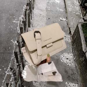 Vente chaude Sacs à main pour femmes tendance Sac à bandoulière en cuir PU Porte-monnaie pour femmes et sac à bandoulière - Product Image 3