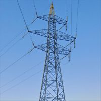 Torre de Transmisión de Acero Q345B Galvanizado en Caliente de 4 Patas para el Desarrollo de Redes Eléctricas Rurales y Semiurbanas