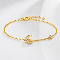 Bracelet en argent sterling 925 plaqué or avec breloque croissant de lune et zircon pavé transparent – Accessoire de mode romantique pour fêtes et mariages