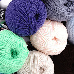 Boule <span class=keywords><strong>de</strong></span> <span class=keywords><strong>laine</strong></span> pour bébé faite à la main bricolage haute teinte 3 brins 50g lait coton fil moyen tissé poupée fil mélangé fort pour fleurs <span class=keywords><strong>de</strong></span> <span class=keywords><strong>laine</strong></span> - Product Image 4