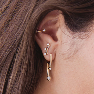 مجوهرات مخصصة من الفضة الإسترلينية مع إطار من الكمثرى ، أقراط من الزركونيا الأمامية والخلفية Huggie متدلية - Product Image 2