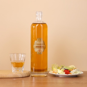 Botella de Vidrio Cuadrada Transparente de 750 ml Personalizada para Brandy, Sake, Ginebra, Tequila, Vodka y Otros Licores - Product Image 4